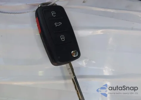 2017 Volkswagen Jetta 1.4T S из США, поврежденный, VIN 3VW2B7AJ4HM327008